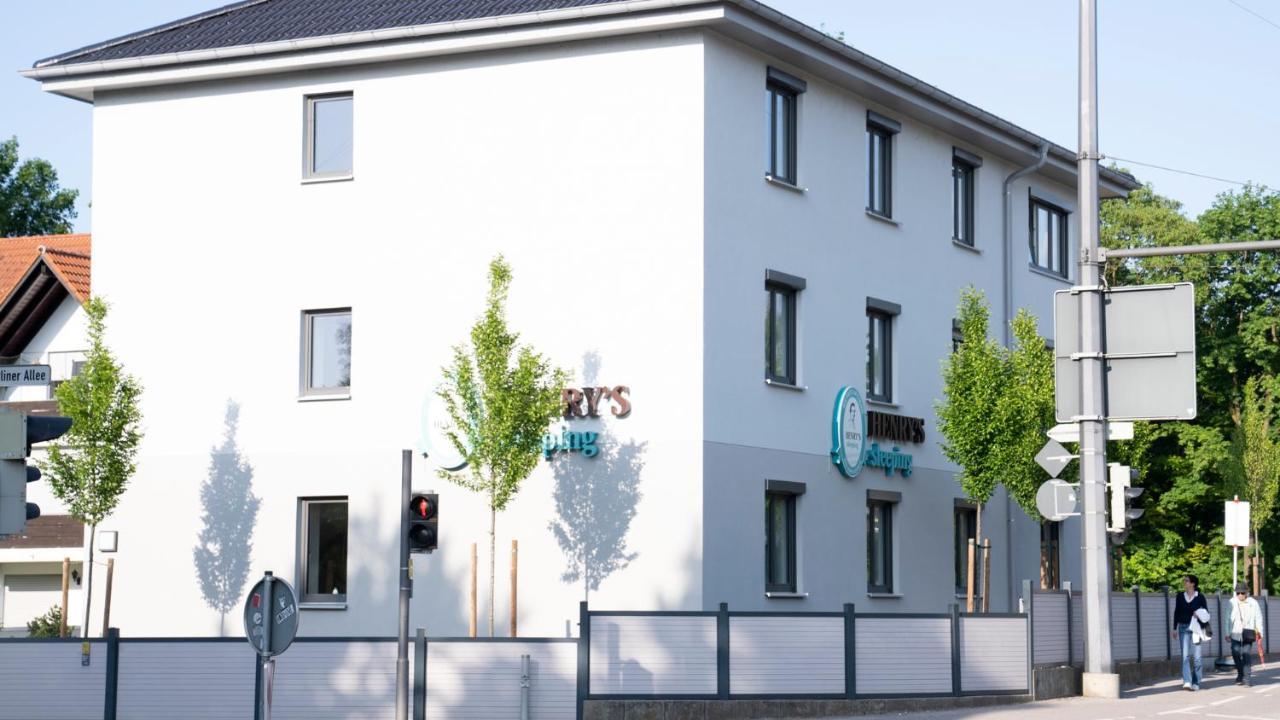 Henrys Sleeping Am Augsburger Eiskanal 外观 照片